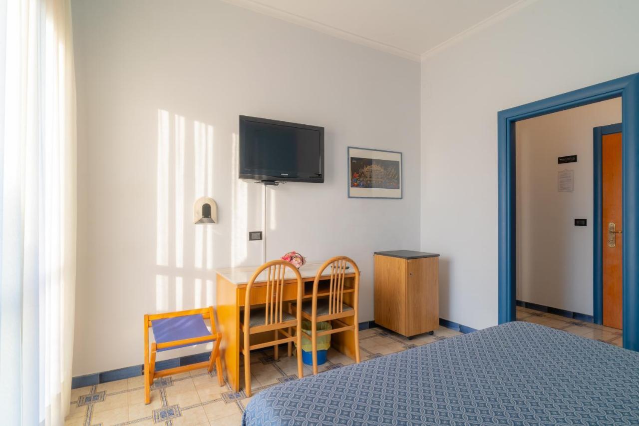 Hotel Giovanna Помпеи Экстерьер фото